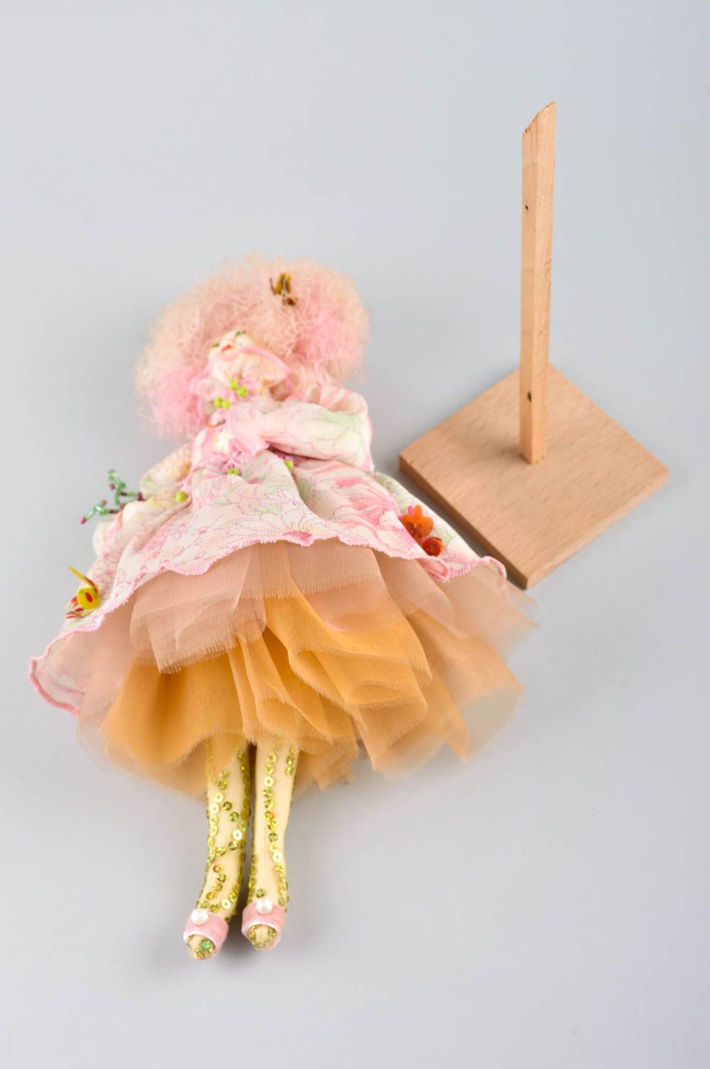 Авторская кукла игрушка ручной работы дизайнерская кукла в розовом платье фото 4