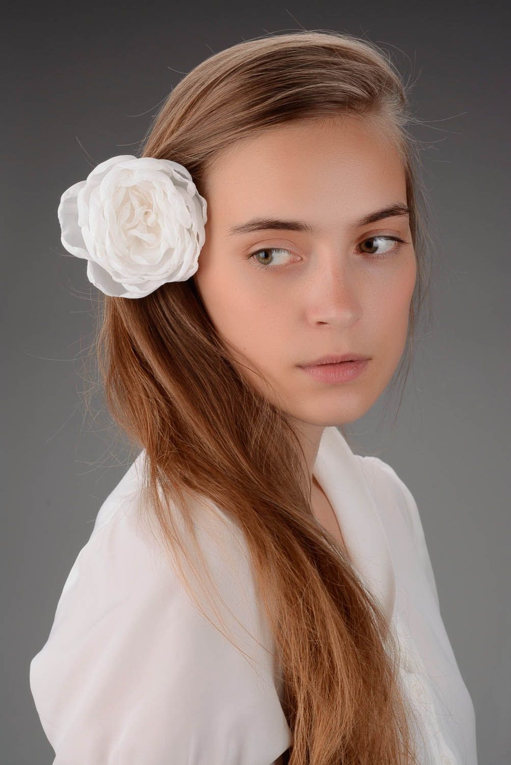Brosche-Haarklemme Weiße Rose foto 5