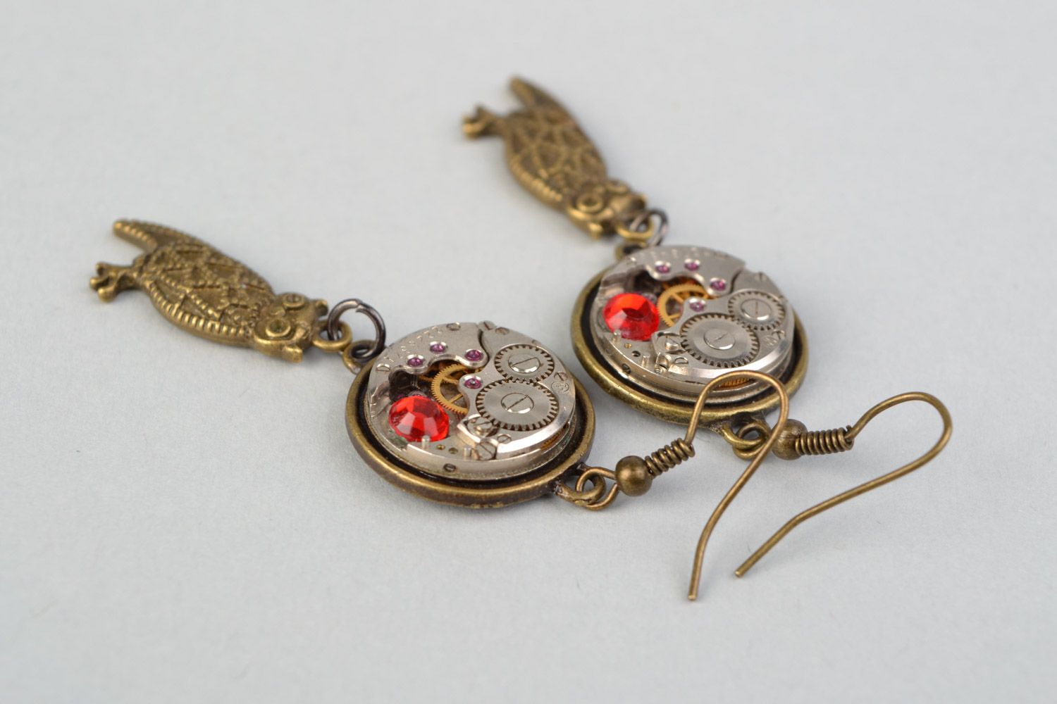 Handmade beautiful long metal dangling earrings with owls in steampunk style photo 4