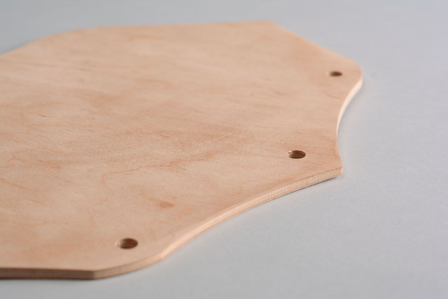 Plaque en bois brut pour fabrication d'un porte-torchons photo 3