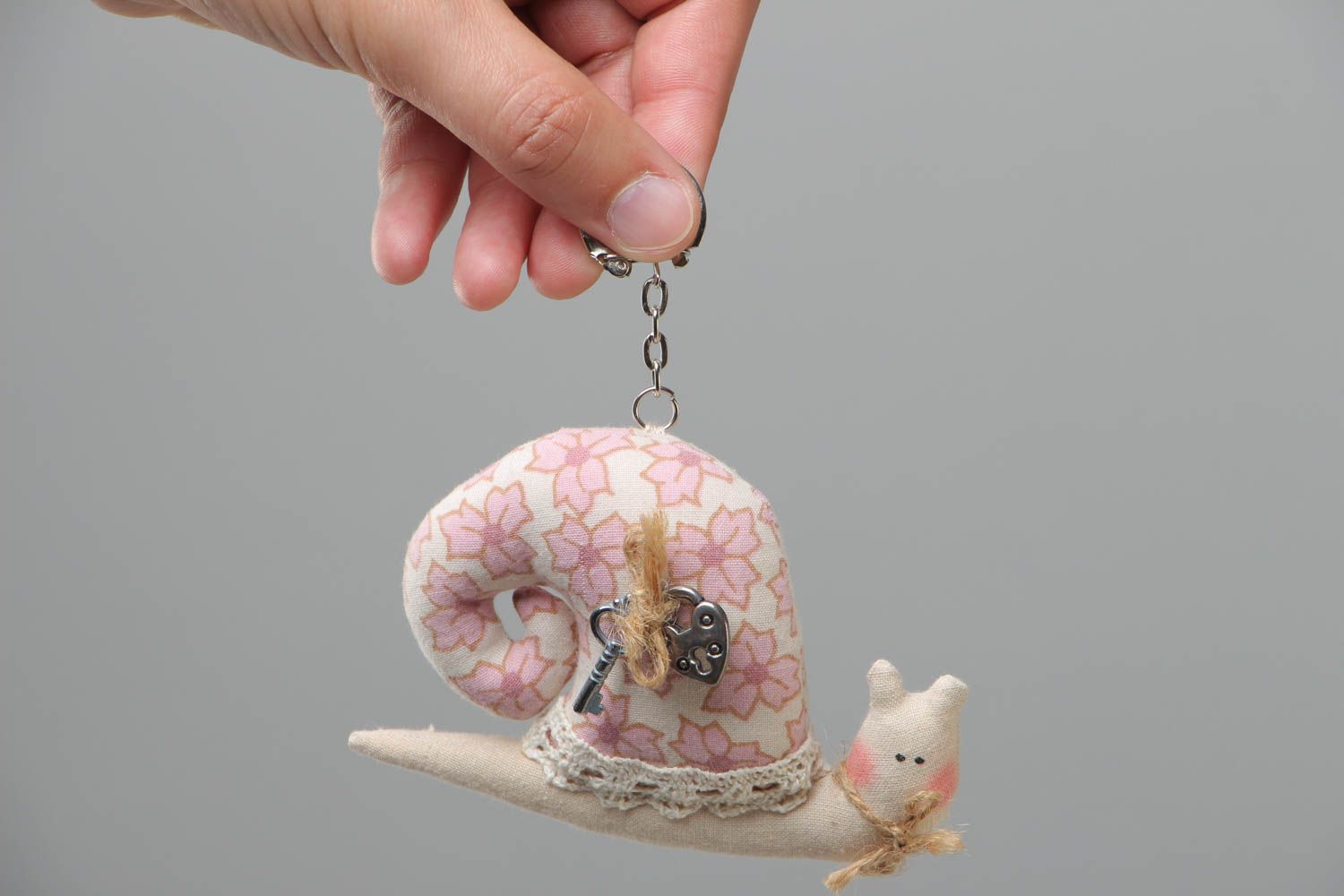 Handmade doft toy keychain snail made of cotton beautiful present for children photo 5
