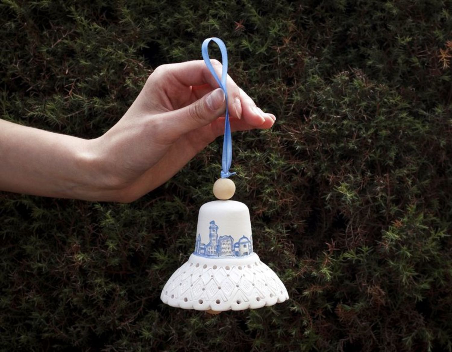 Ceramic bell with pattern photo 4