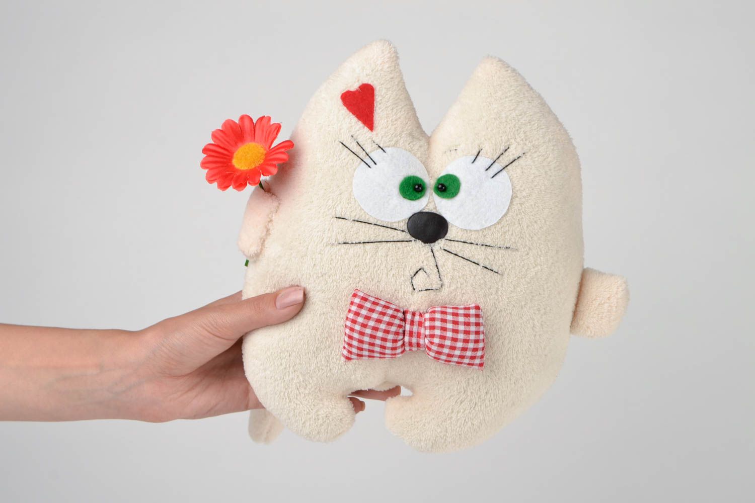 Handmade Katze Stofftier Geschenk Idee Kuscheltier für Kleinkinder aus Mohär foto 2