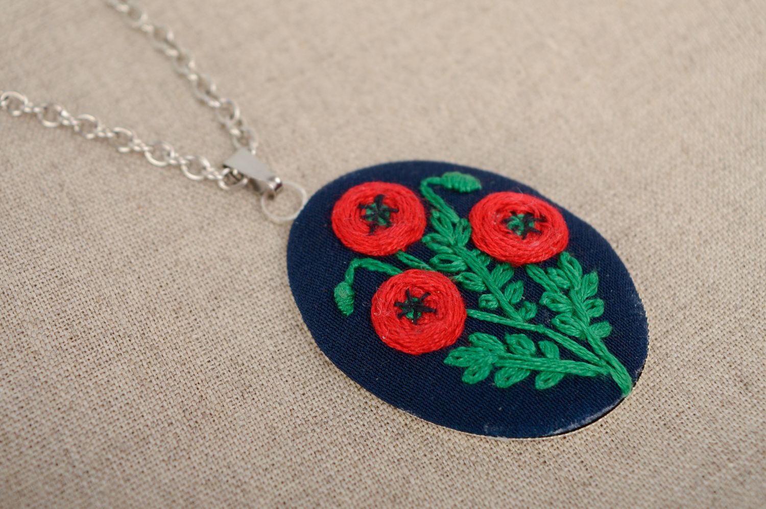 Handmade embroidered pendant Poppies photo 4