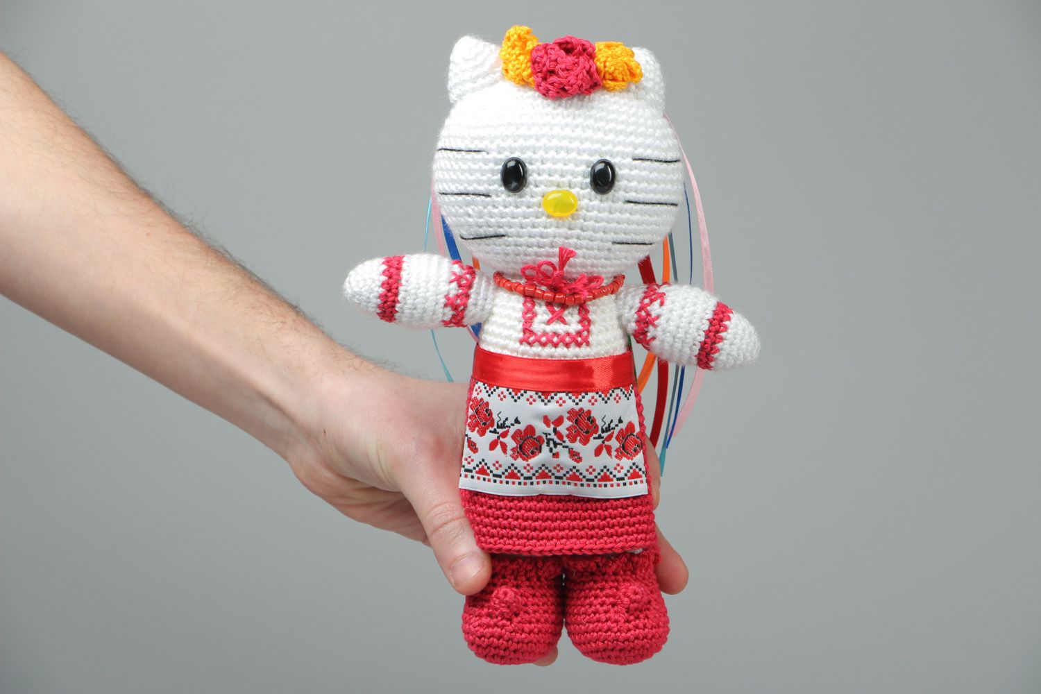 Crochet toy in national costume photo 4