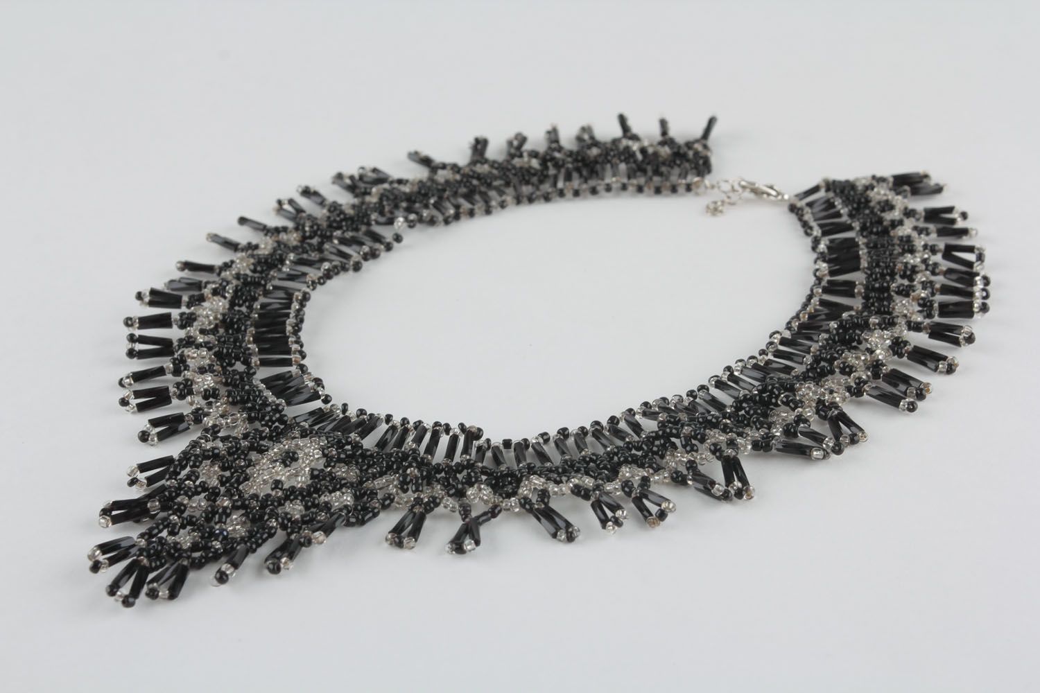 Large beaded necklace photo 2