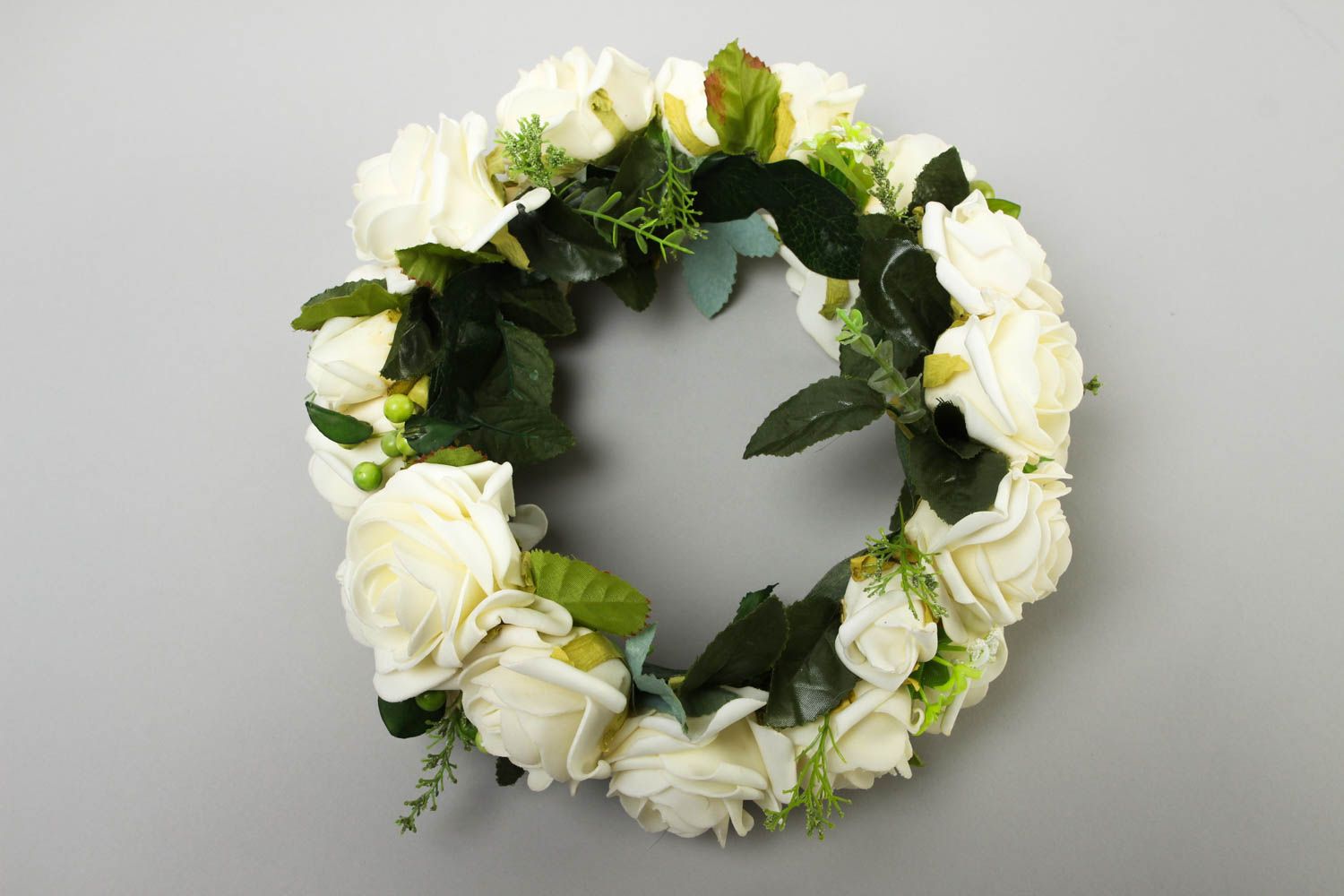 Couronne fleurs Accessoire cheveux fait main avec roses blanches Cadeau femme photo 2