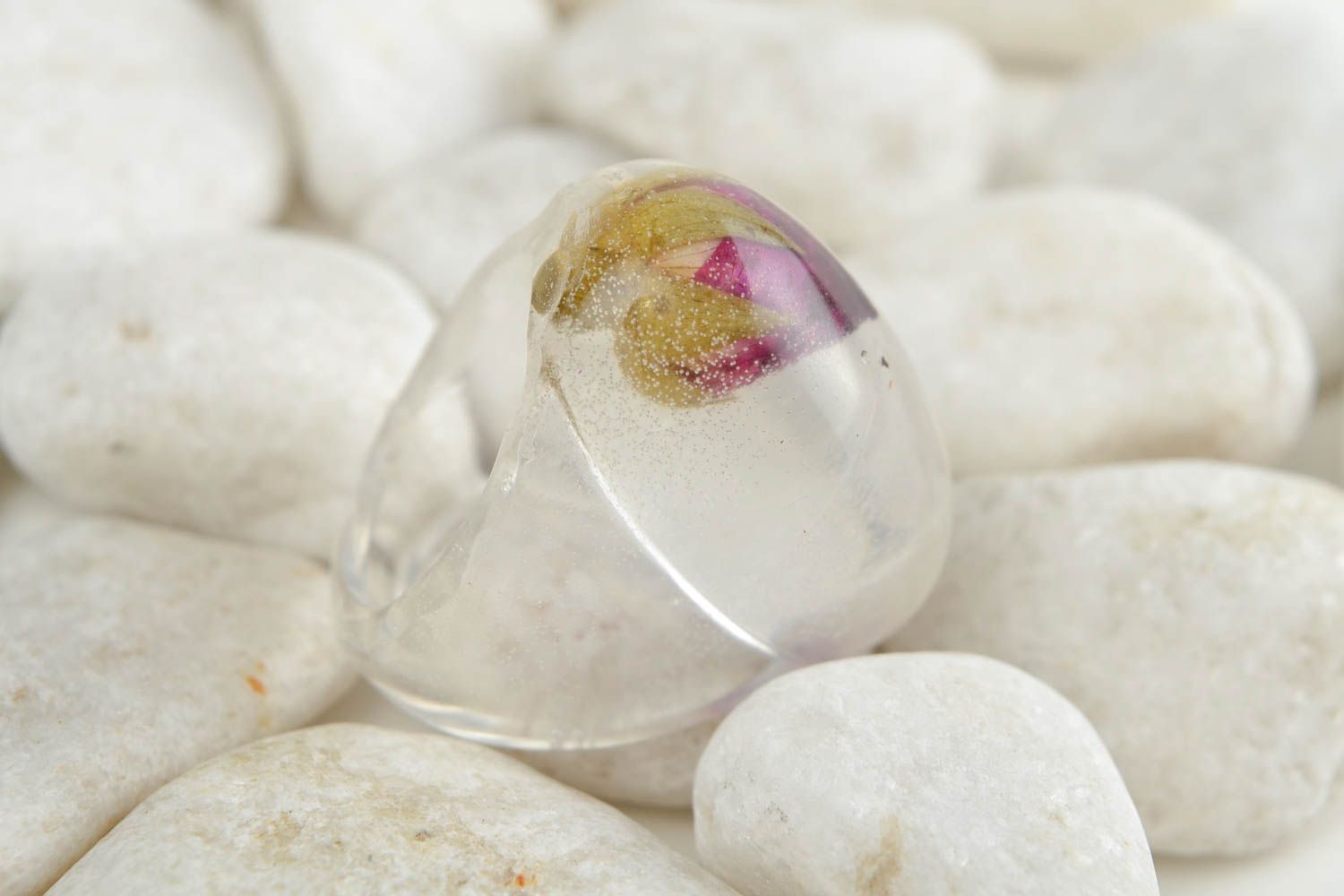 Кольцо ручной работы кольцо из эпоксидной смолы бижутерия кольцо с розой фото 9