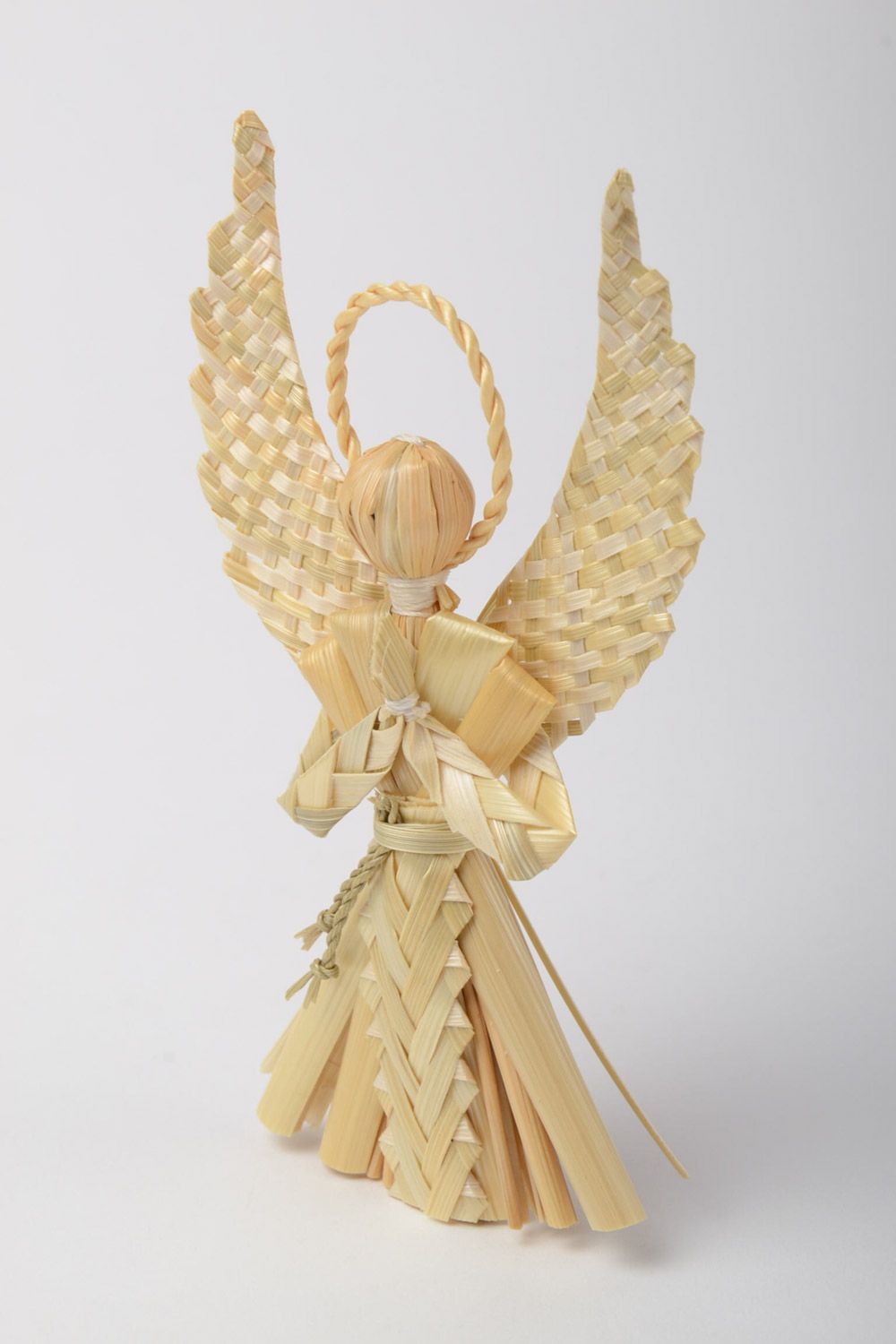 Handmade geflochtener Interieur Anhänger Engel aus Stroh ethnisches Amulett mittelgroß foto 2
