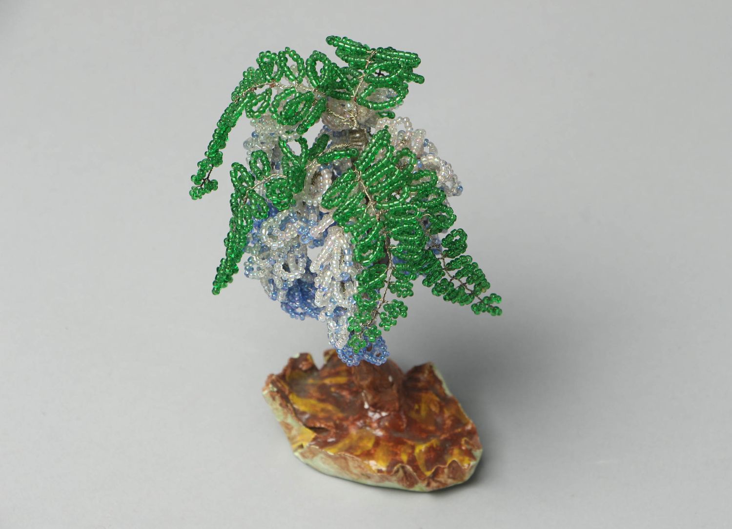 Árbol decorativo hecho a mano de abalorios foto 2