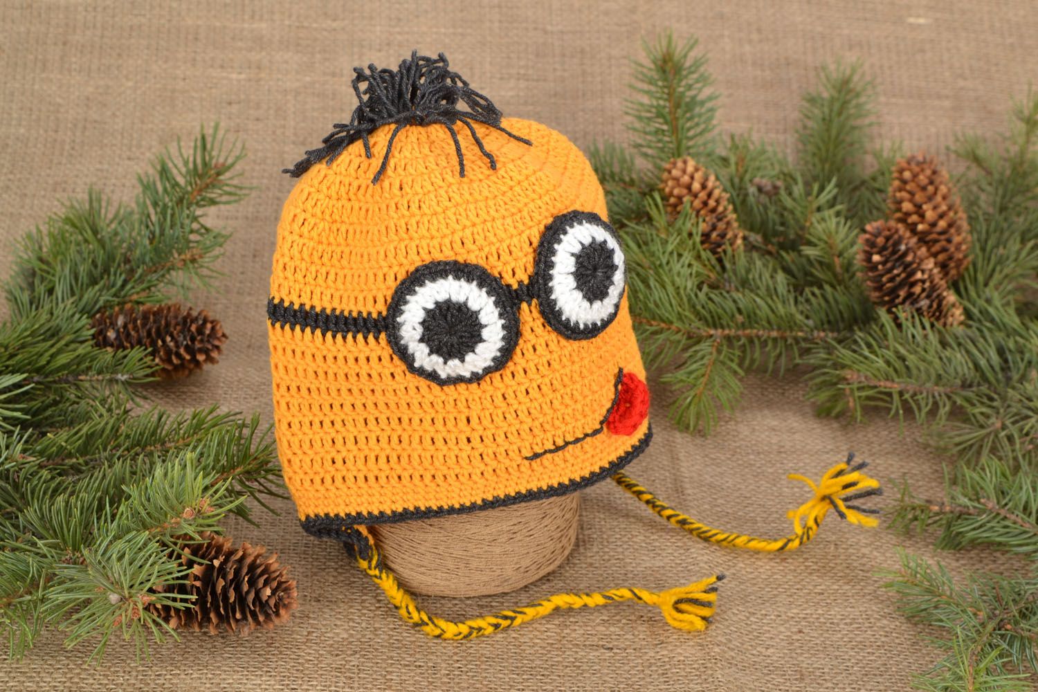 Cappello per bambini all'uncinetto fatto a mano splendido accessorio invernale  foto 3