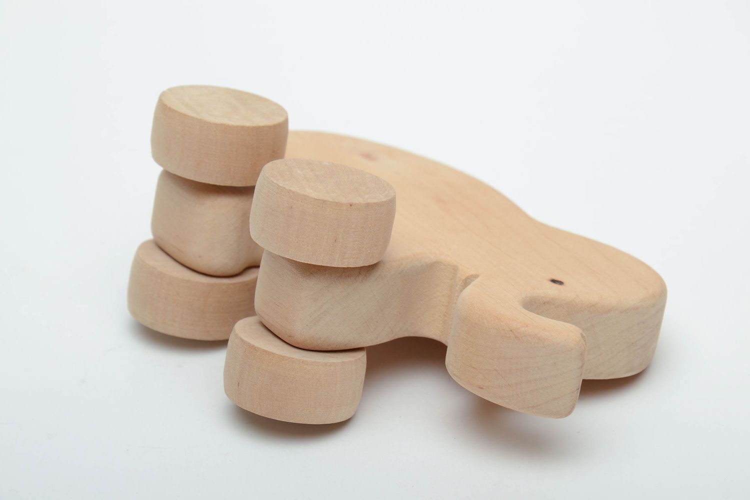 Children's wooden wheeled toy elephant photo 4