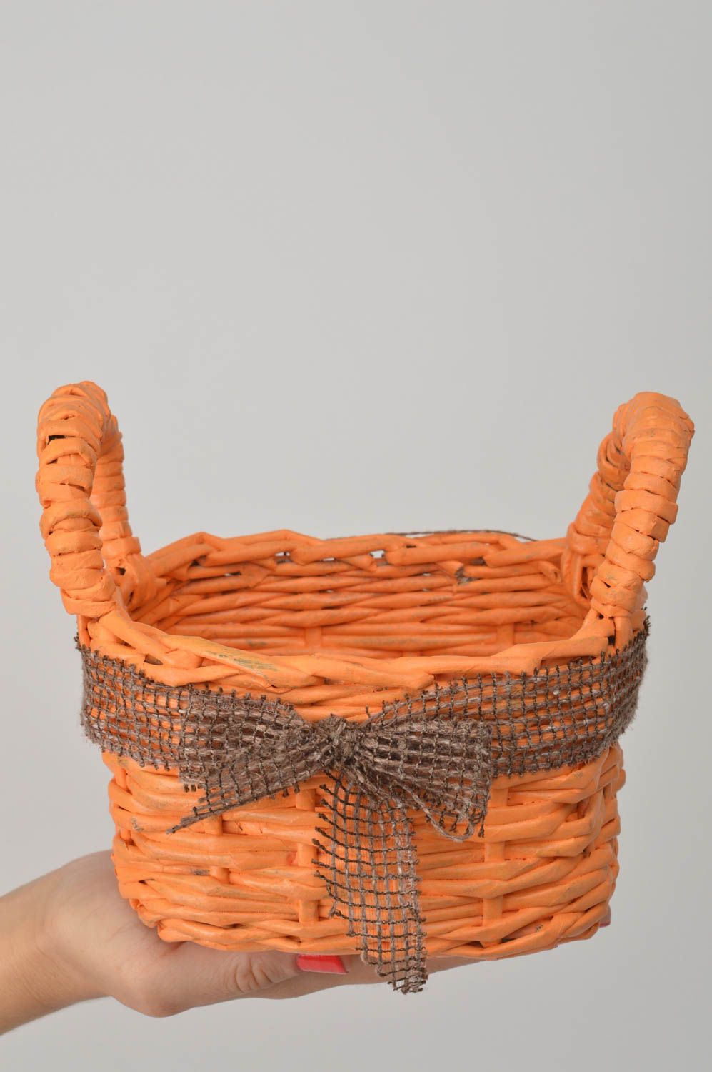Декоративная корзинка ручной работы корзина из бумаги плетеная корзина  фото 1