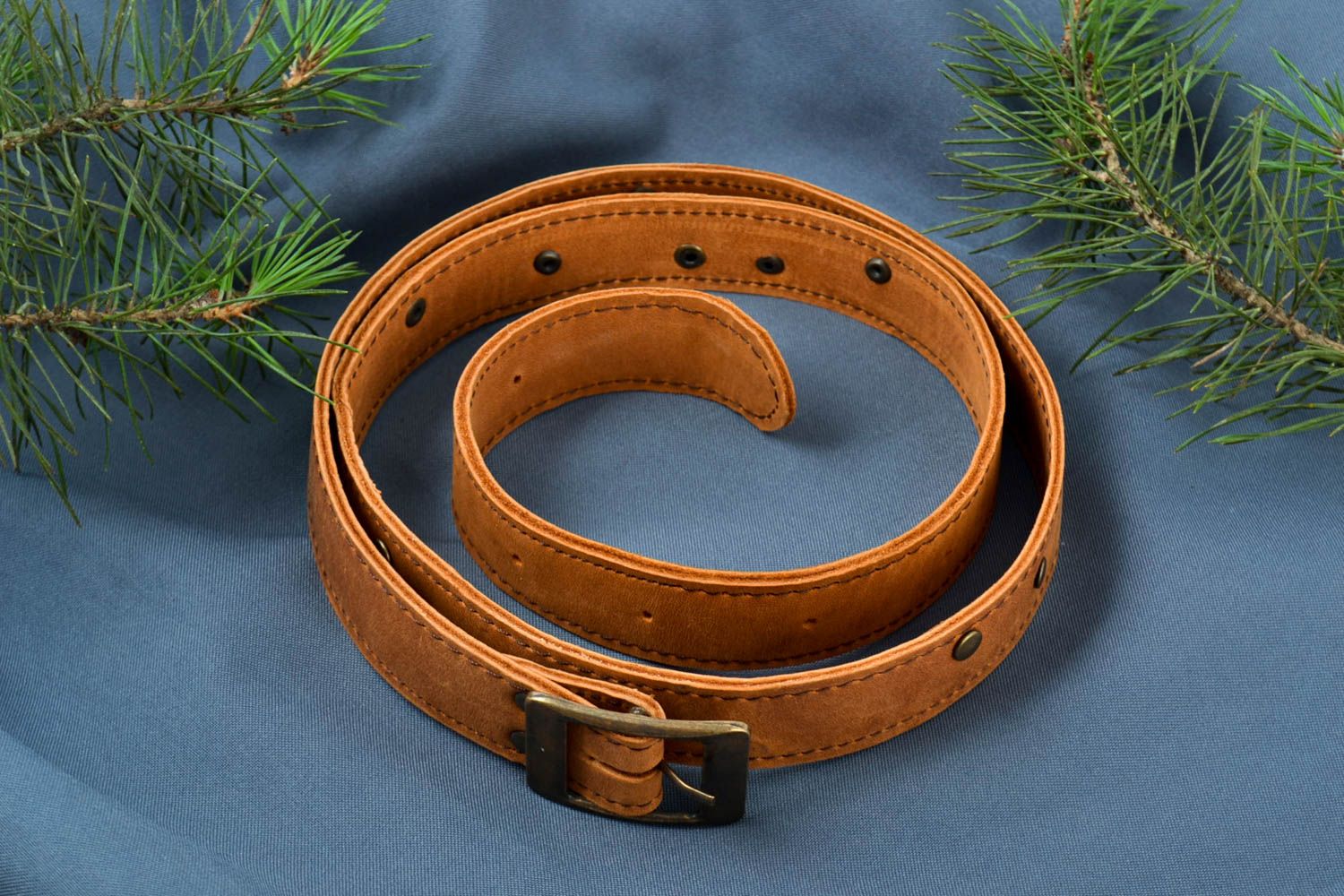 Cinturón de cuero hecho a mano ropa masculina accesorio de moda estiloso foto 1
