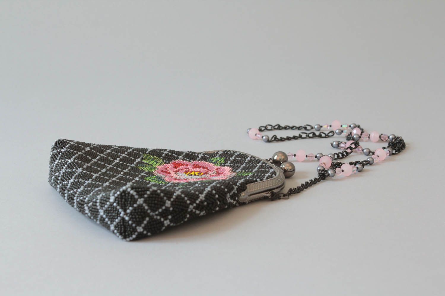 Schwarze Frauen Handtasche-Geldbörse aus Glasperlen  foto 1