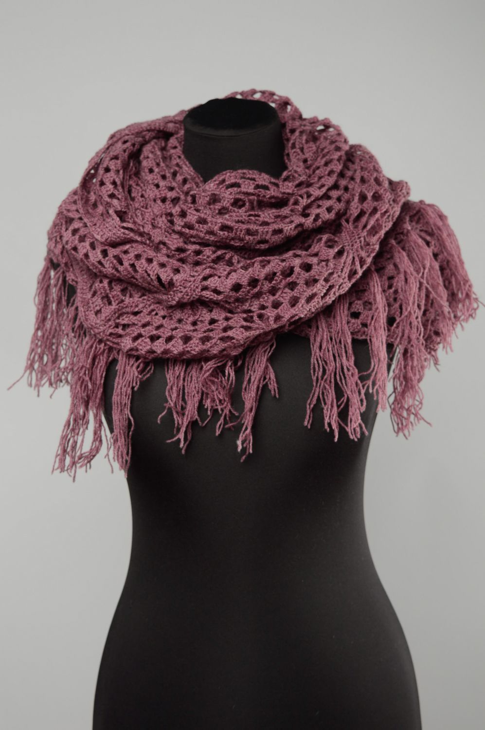 Beautiful lilac lacy crochet shawl photo 3