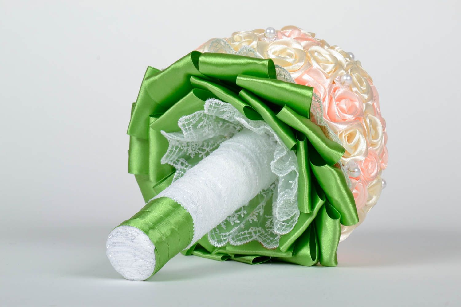 Flower bouquet made of ribbons  photo 3