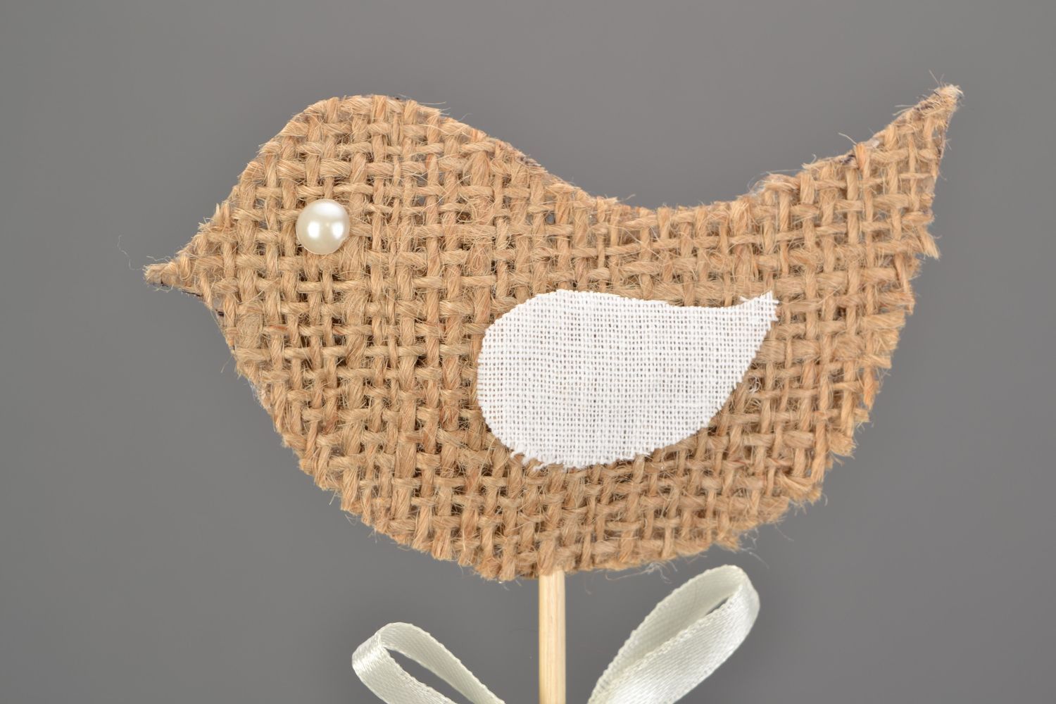 Set of 5 handmade burlap decorations on sticks for flowerpot birds with white wings photo 4