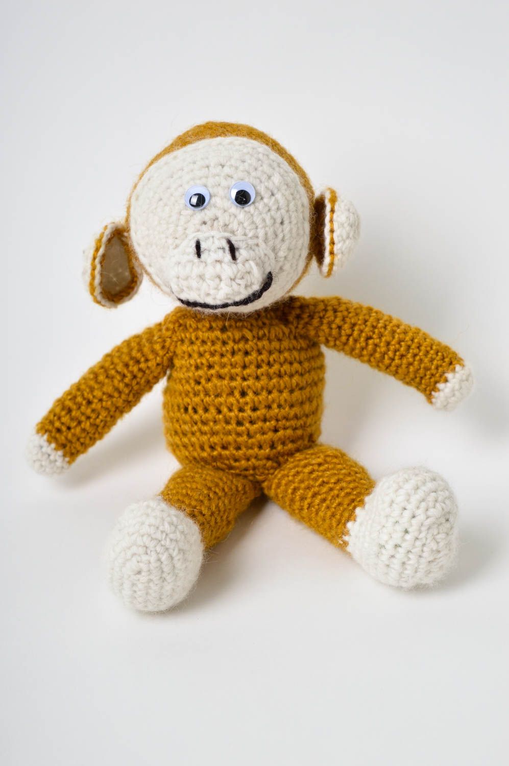 Peluche singe fait main Doudou singe Cadeau enfant design laine au crochet photo 2