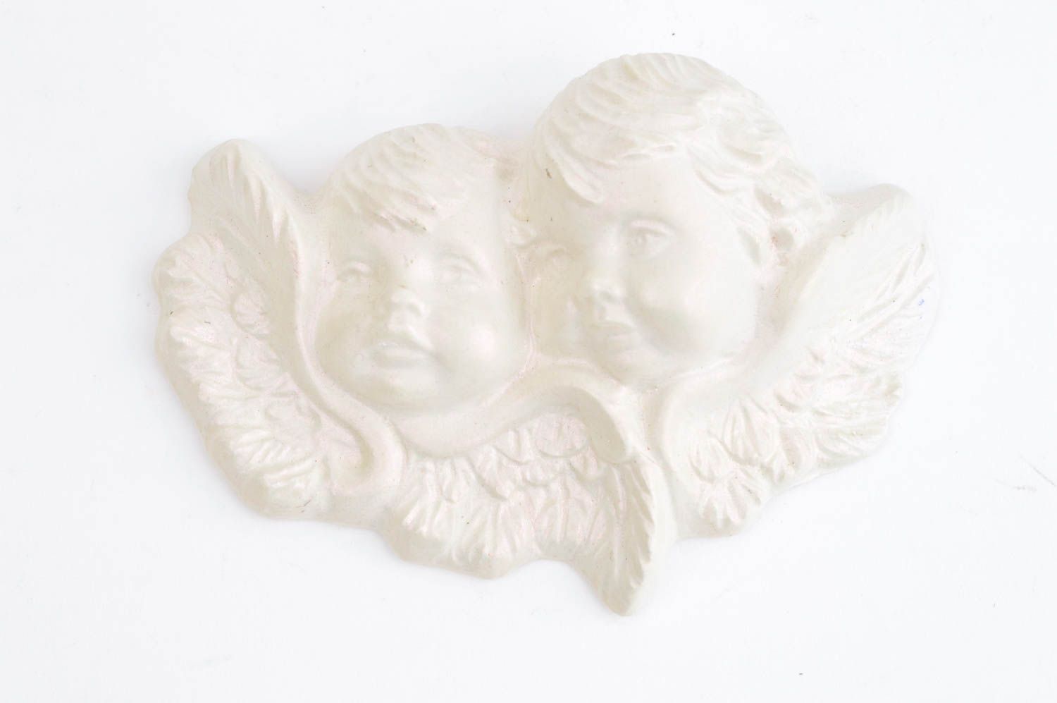 Необычный подарок ручной работы настенный декор фигурка ангелов из гипса фото 2