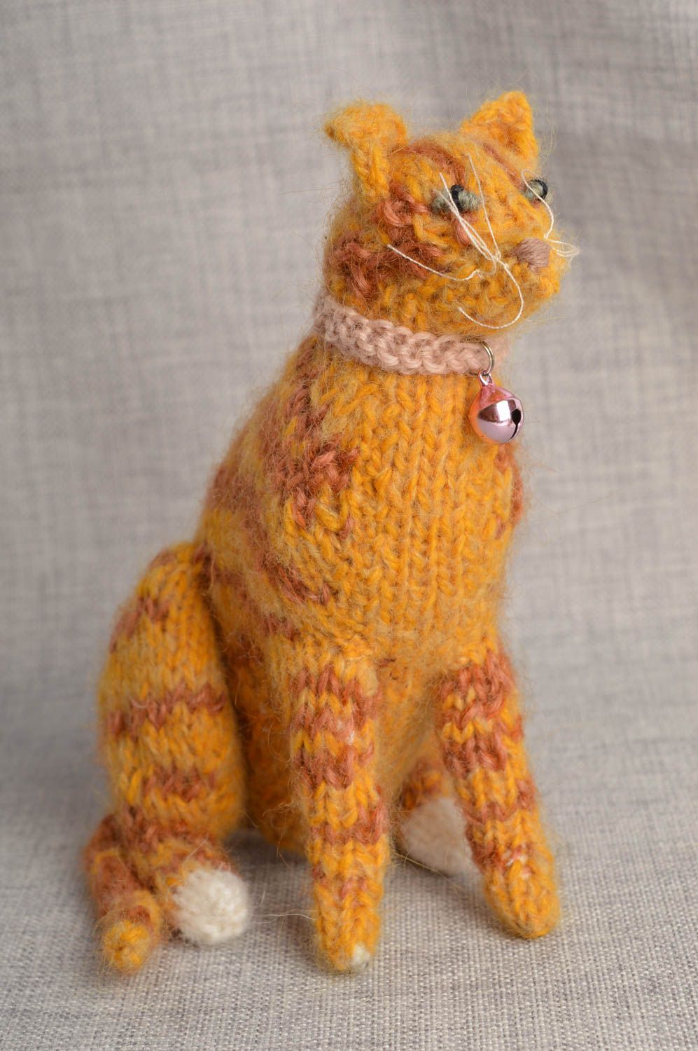 Peluche chat roux Jouet fait main tricoté en mohair Cadeau pour enfant photo 1