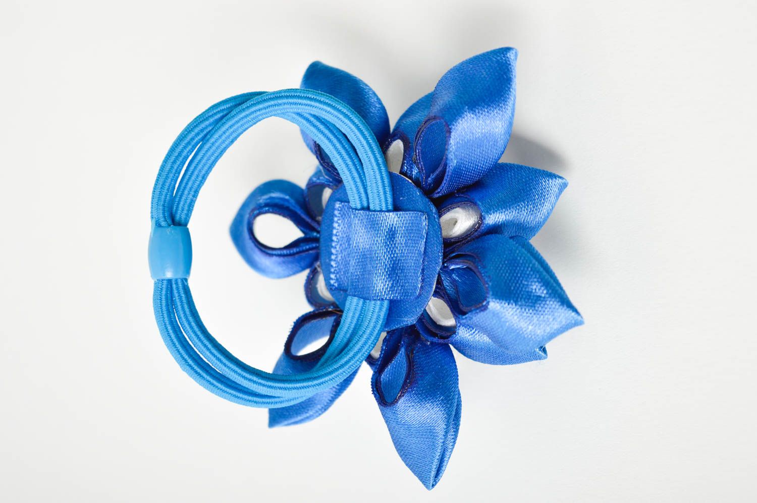 Аксессуар для волос украшение ручной работы сине белое резинка для волос фото 2