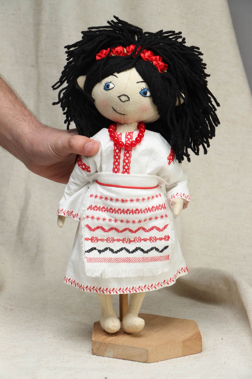Künstlerische Puppe aus Textil Ukrainerin foto 4