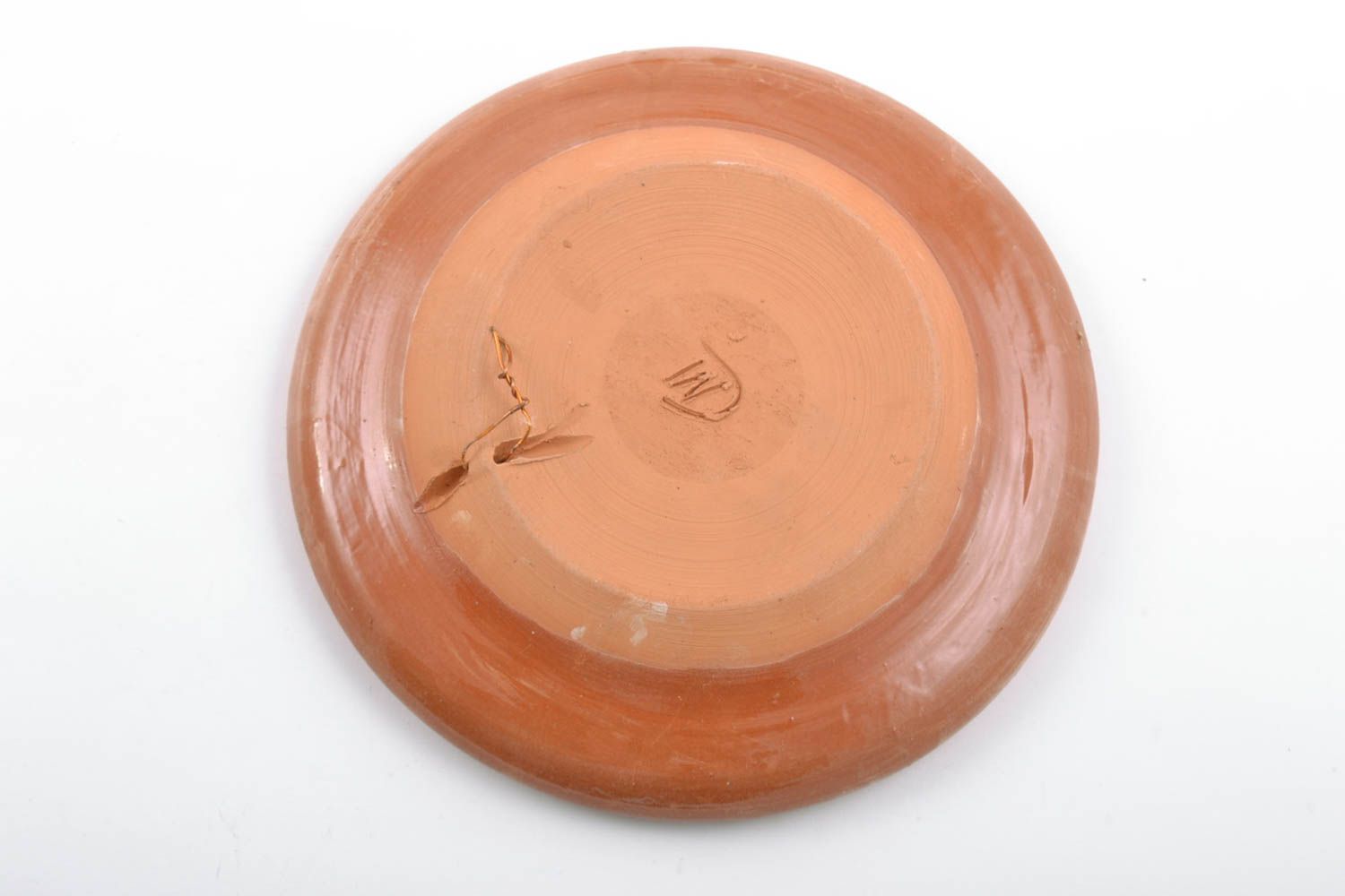 Красивая глиняная тарелка расписанная глазурью ручной работы оригинальная для декора фото 4