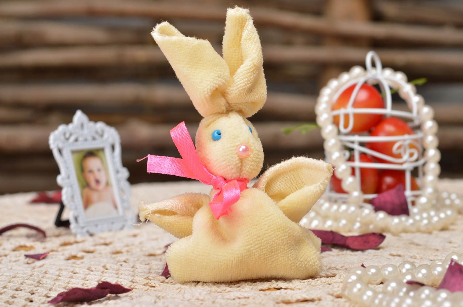 Kleine süße Textil Fingerpuppe Hase aus Plüsch handmade Spielzeug für Kinder  foto 1