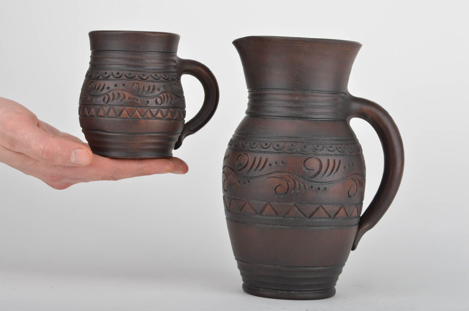 Глиняный кувшин для воды 2.2 л и чашка набор из 2 штук коричневый ручной работы фото 3