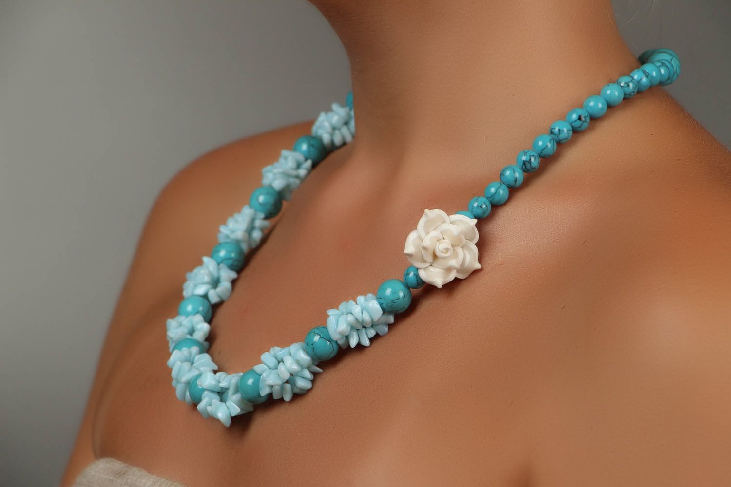 Bead necklace made of turquoise photo 5