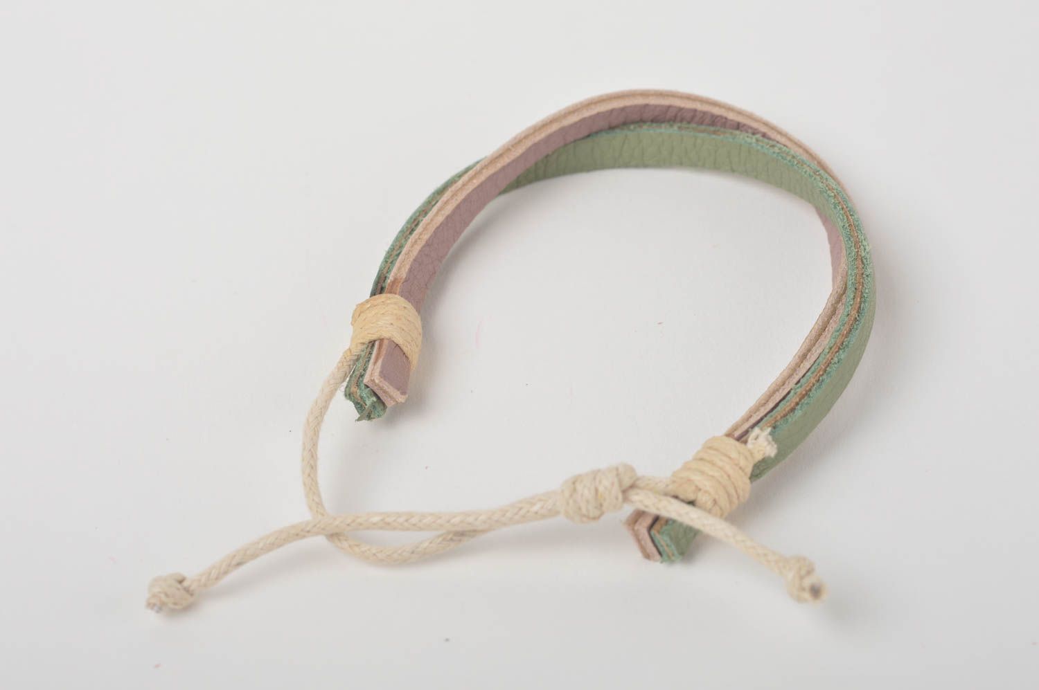 Armband Leder Geschenk Frauen elegantes Armband Schmuck für Frauen handmade foto 2