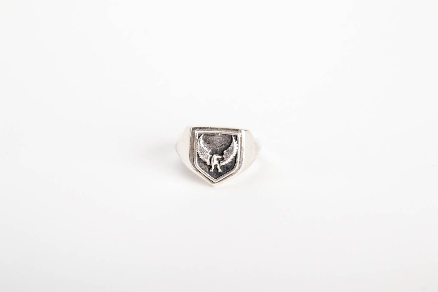 Дизайнерское хенд мейд серебряное кольцо серебряное украшение с орлом мужское фото 4
