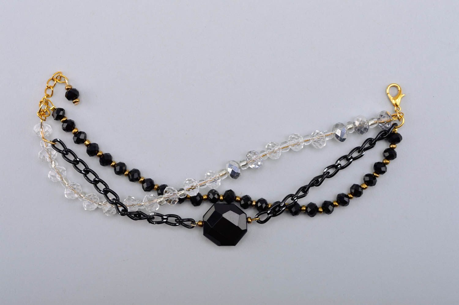 Handmade black and transparent beads bracelet on-chain for women photo 4
