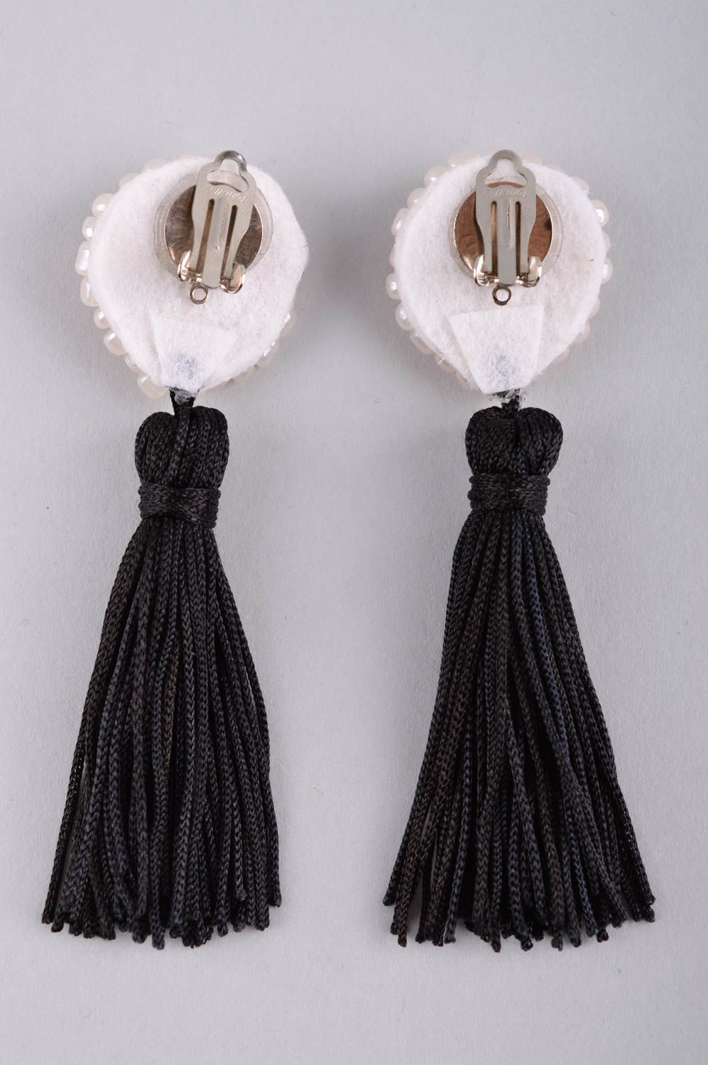 Orecchini di perline e fili fatti a mano accessorio originale bello da donna
 foto 4