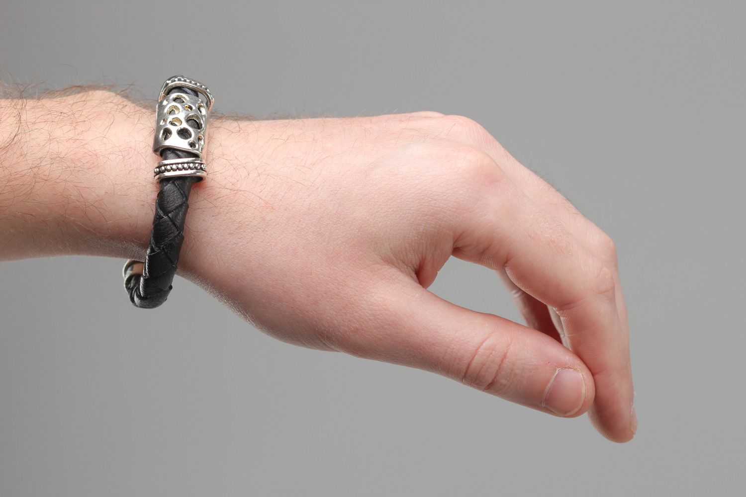 Handmade unisex genuine leather bracelet with metal charm photo 5