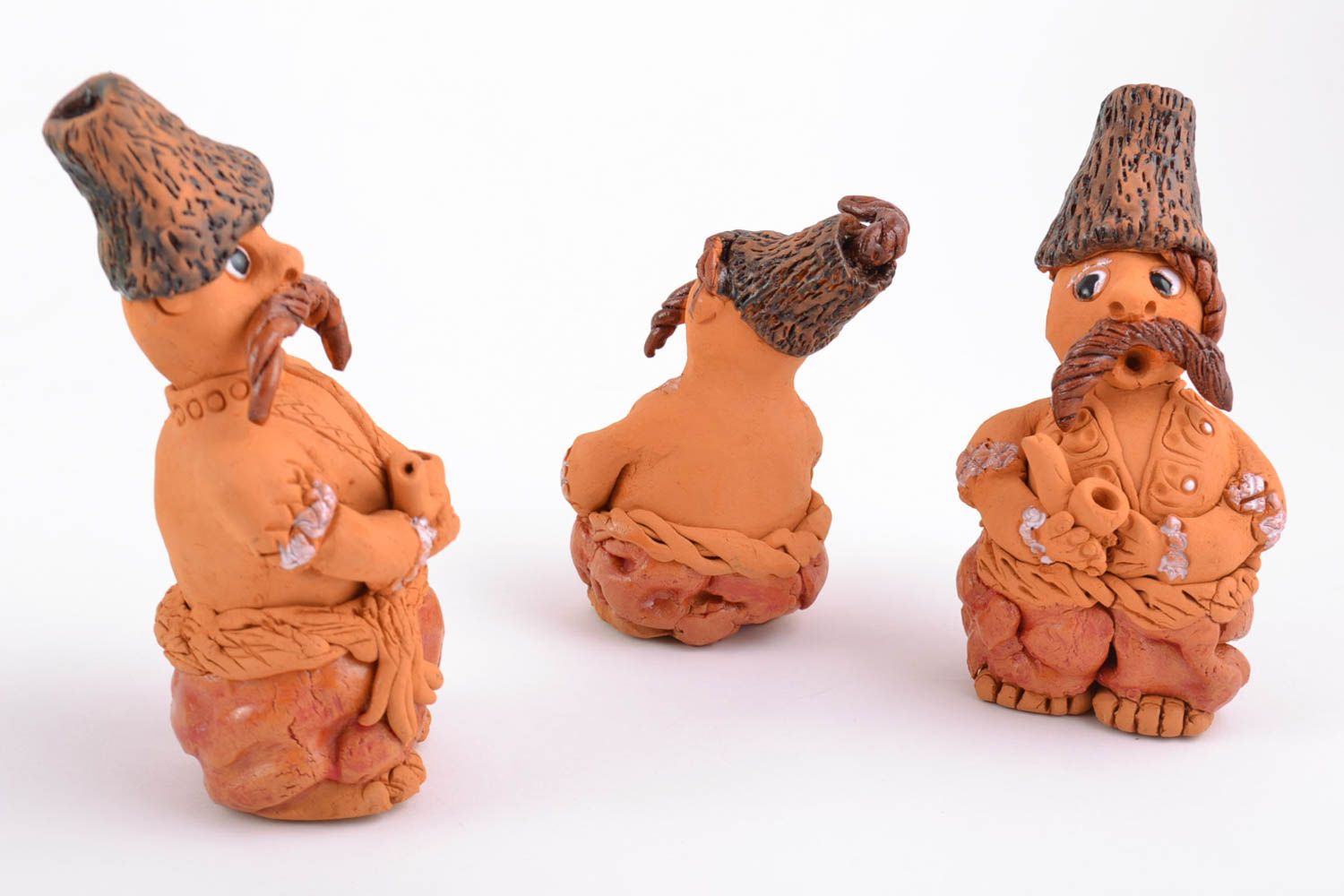 Statuine fatte a mano in ceramica set di tre cosacchi divertenti originali foto 5