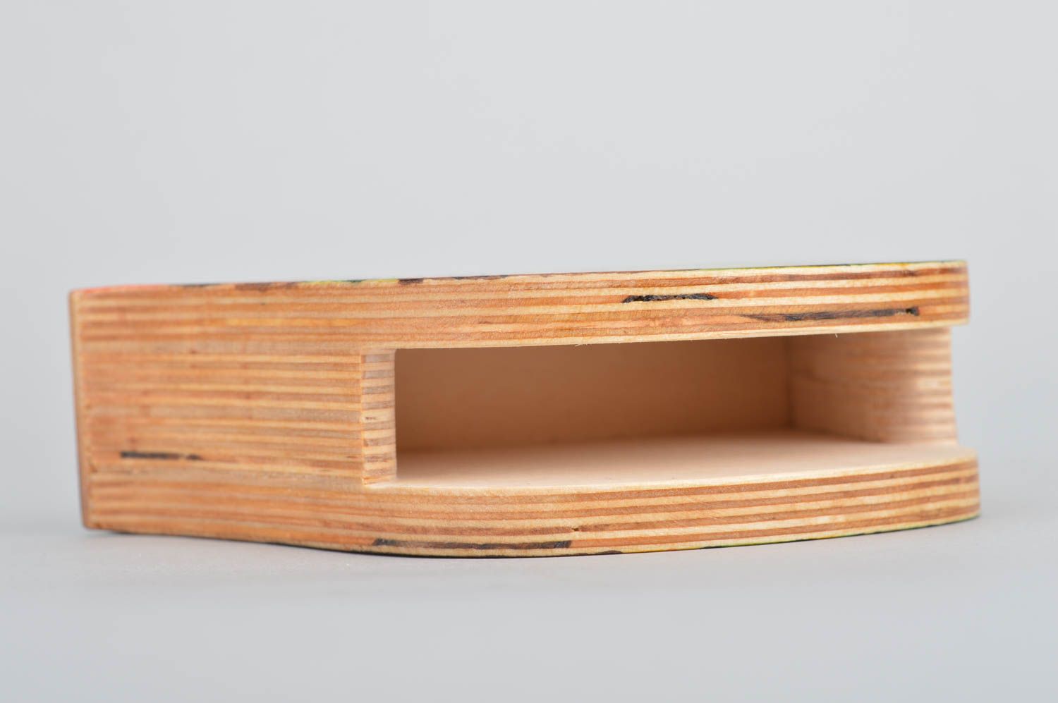 Lackierter handgemachter Holz Serviettenhalter mit Bemalung im rustikalen Stil foto 4