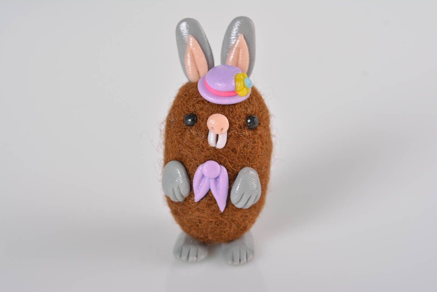 Handmade brauner Kuscheltier Hase Geschenke für Kinder Haus Deko aus Wolle foto 1