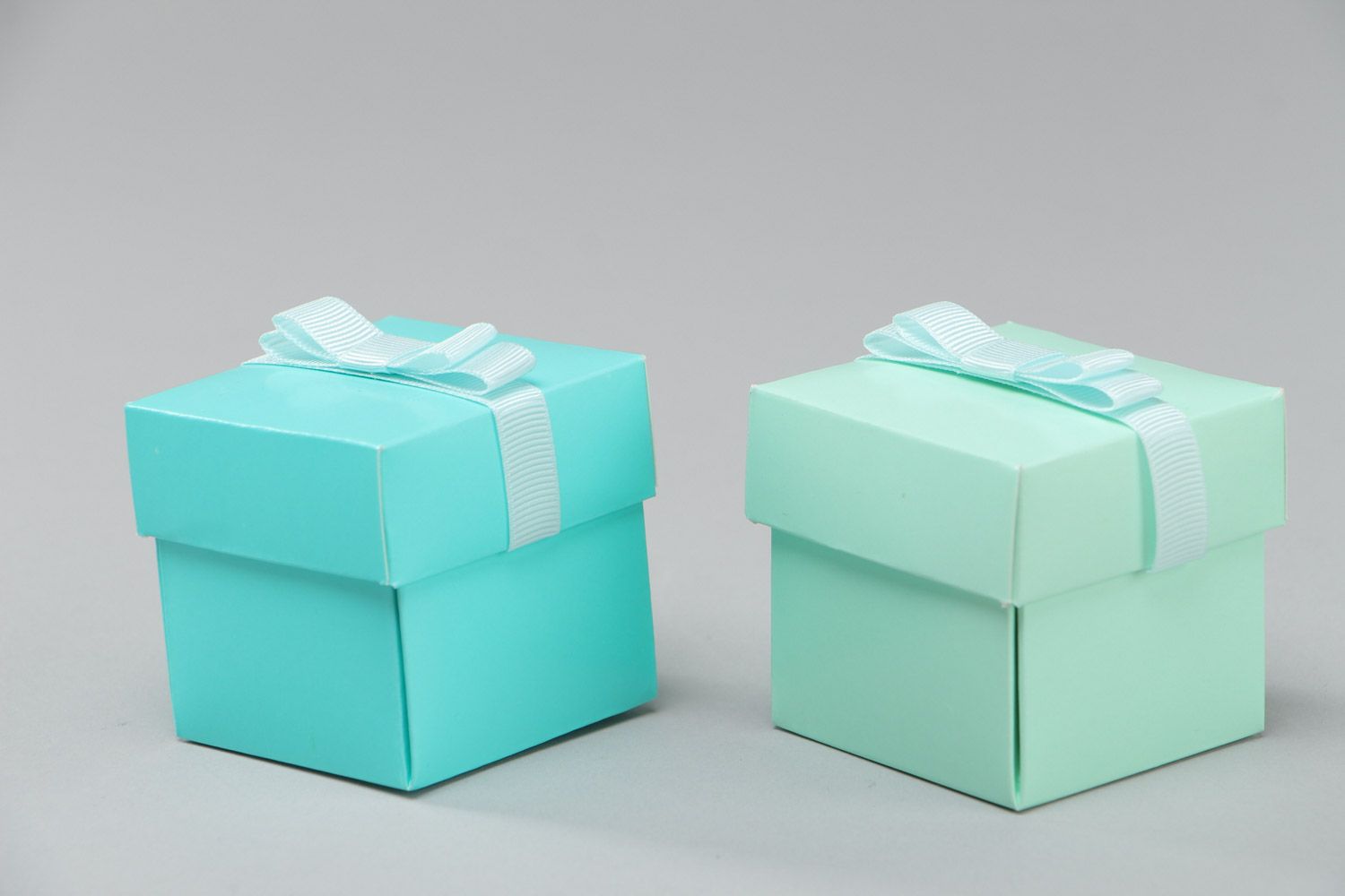 Set of 2 handmade decorative carton gift boxes of mint and turquoise colors photo 2