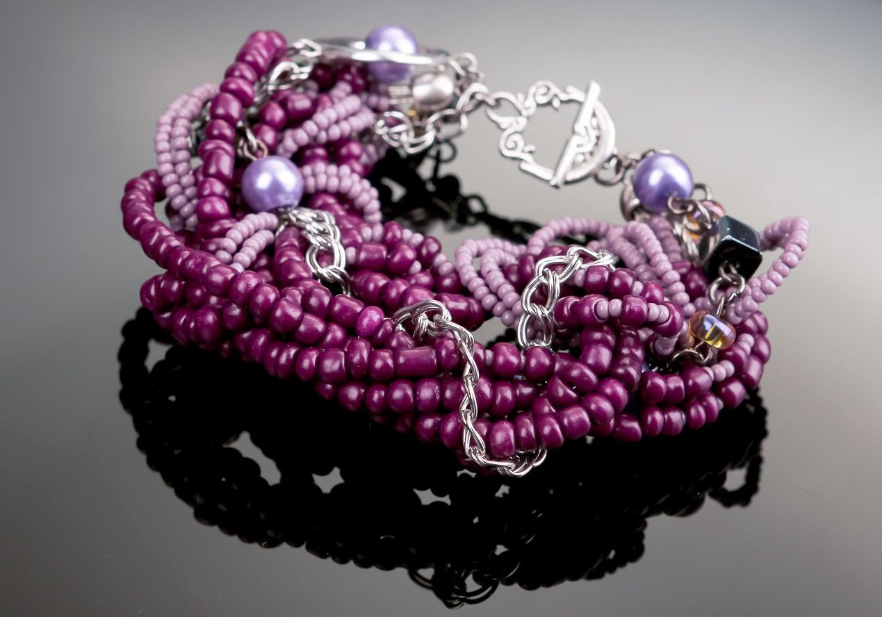 Wrist bracelet of ceramic pearls & beads photo 2
