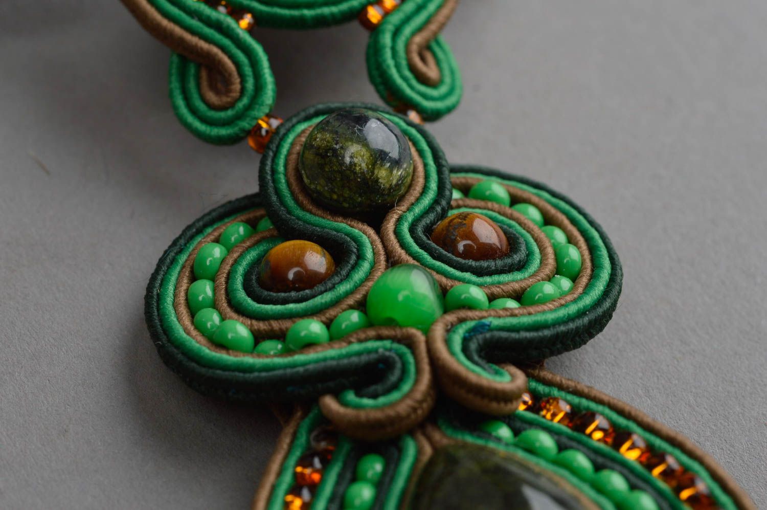 Handmade elegant necklace green unusual accessory stylish beautiful jewelry photo 5