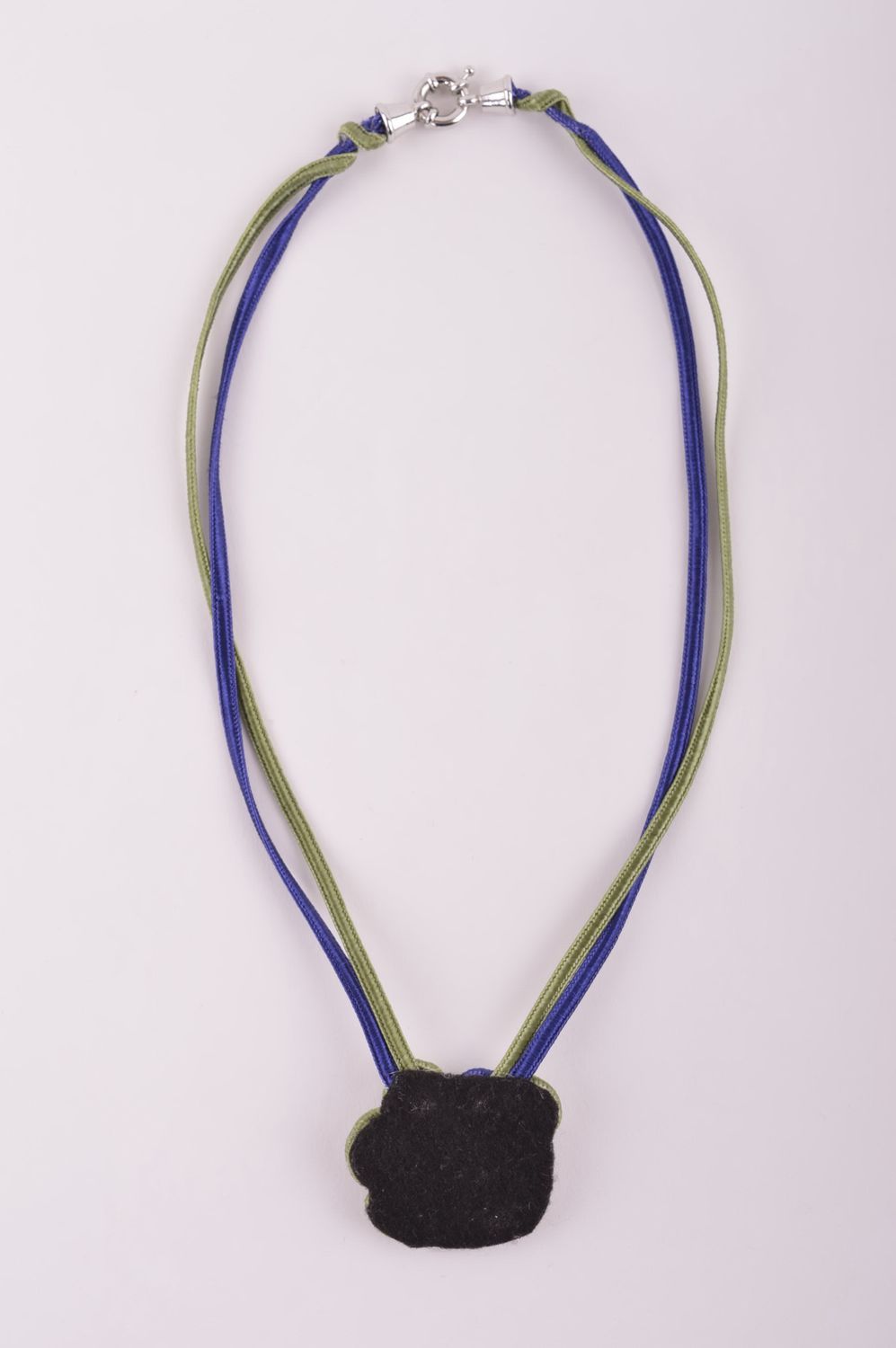 Soutache pendant handmade soutache pendant embroidered pendant with beads photo 4