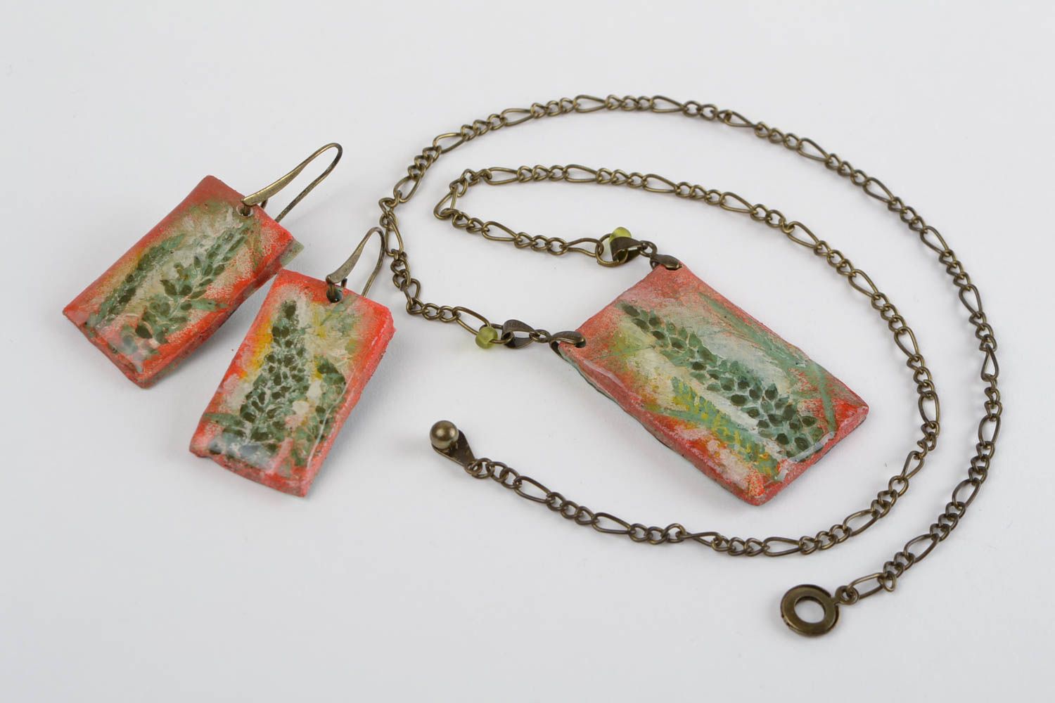 Комплект украшений кулон и серьги из полимерной глины с росписью Подорожник фото 7