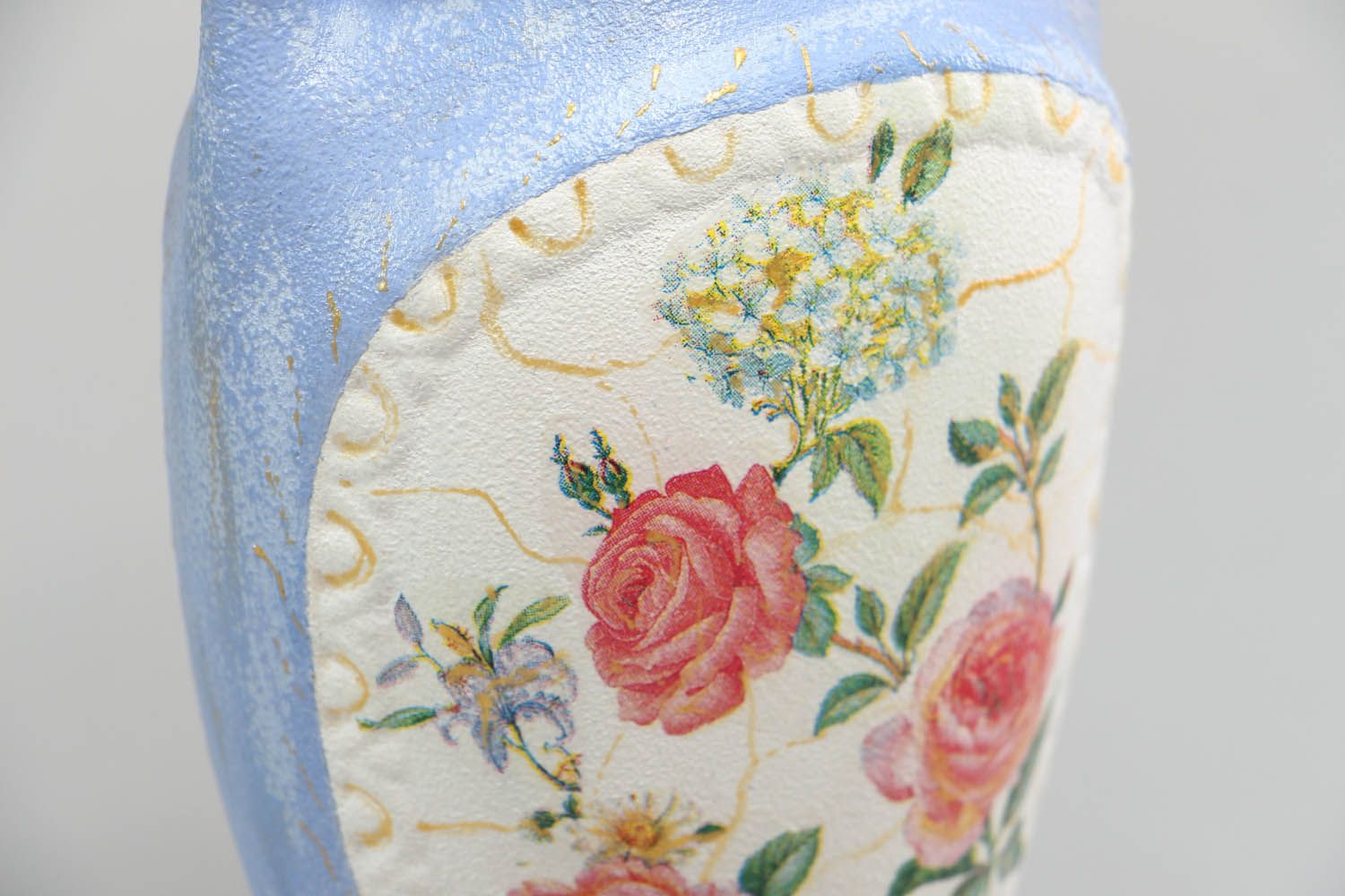 8 inches blue ceramic vase in classic style with roses' pictures 1 lb photo 3