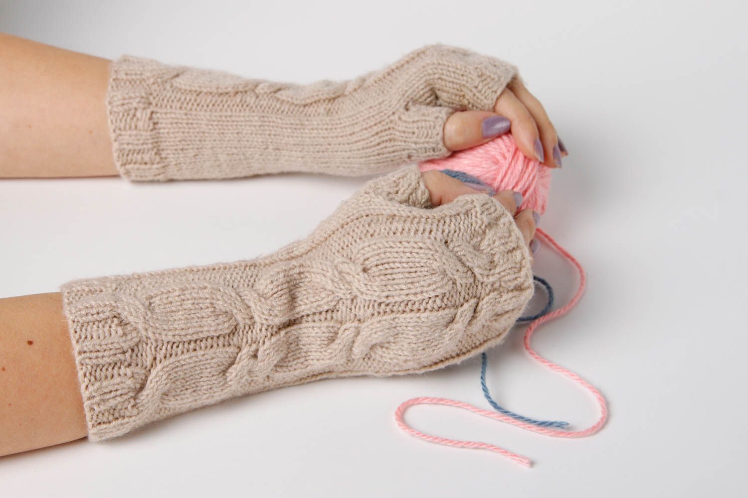 Handmade beige Damen Stulpen Winter Accessoire Handschuhe ohne Finger  foto 1