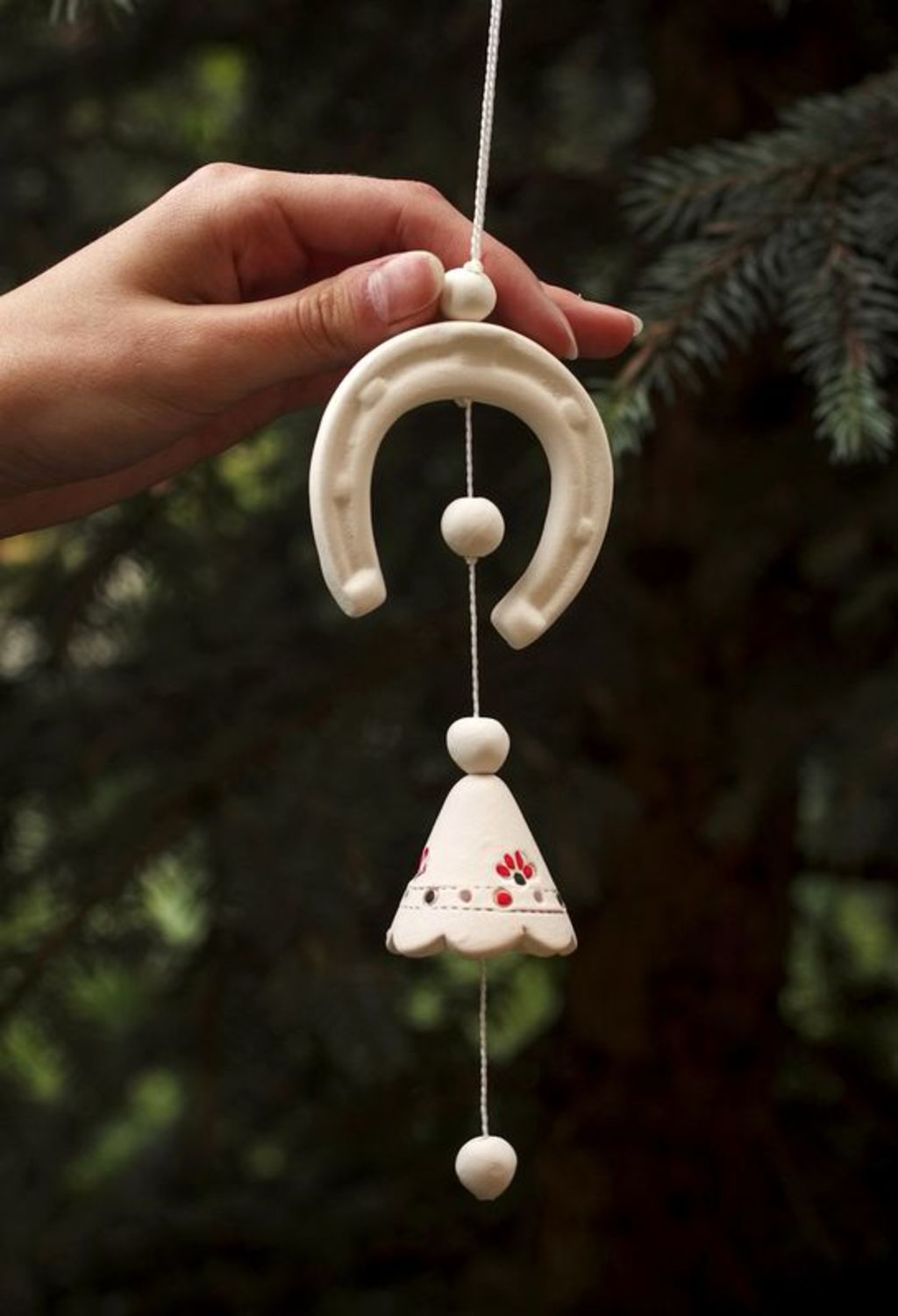 Hanging ceramic bell with horseshoe photo 3
