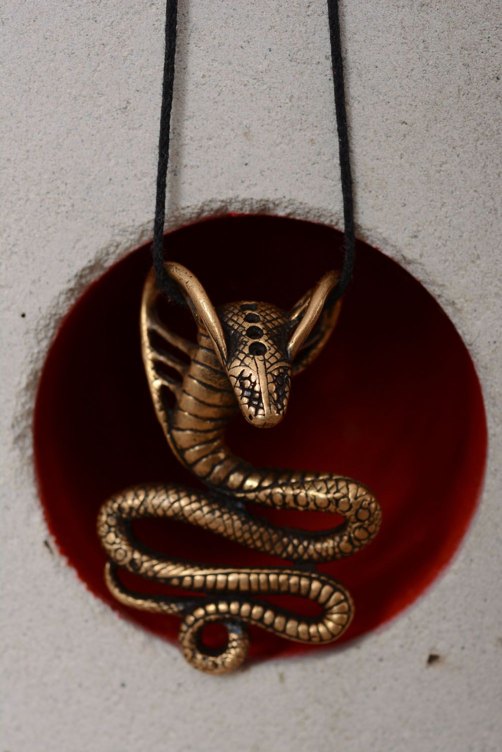 Bronze pendant in the shape of cobra photo 2