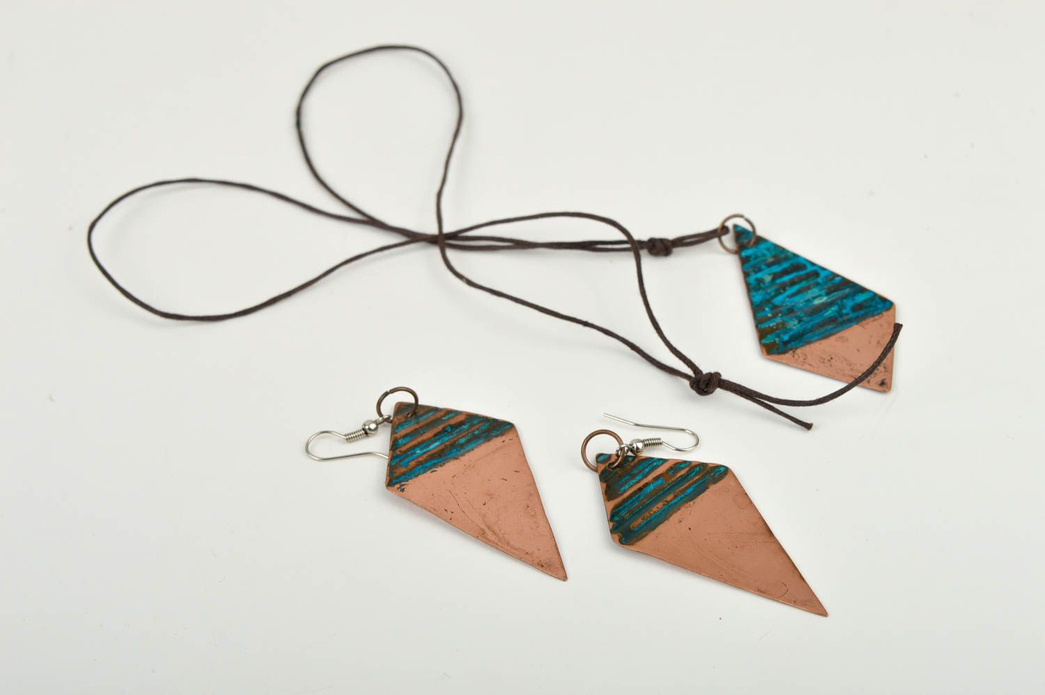 Handmade designer jewelry set beautiful stylish pendant copper earrings photo 3