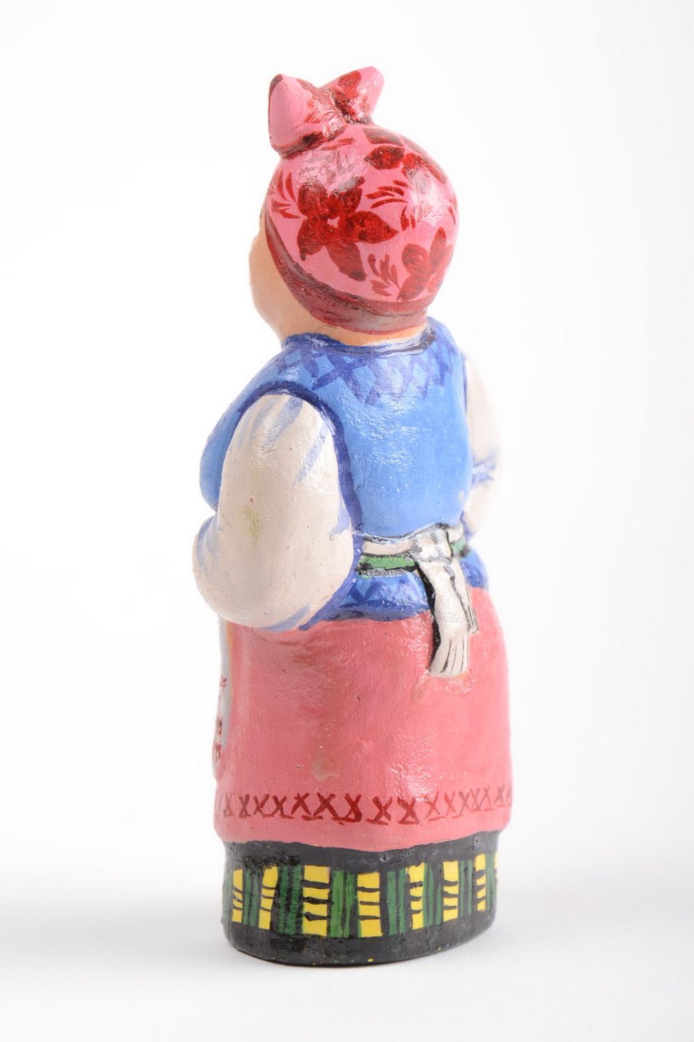 Керамическая статуэтка ручной работы из гончарной глины расписная Крестьянка фото 3